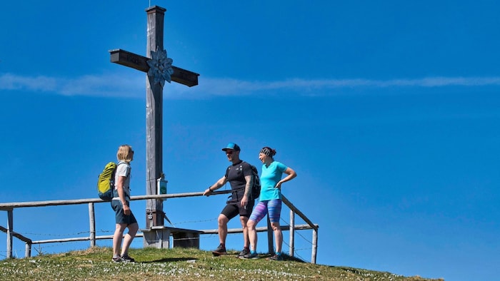 Picturesque summit experience