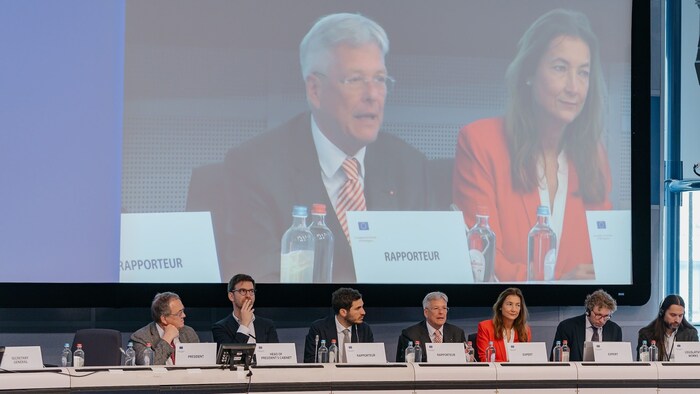 Peter Kaiser gab seine Stellungnahme im Ausschuss der Regionen in Brüssel ab.