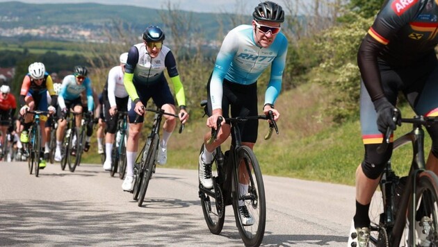 Viel Wind, wenig Steigungen – das ist der Neusiedler See Radmarathon. (Bild: Nina Wallenborn)