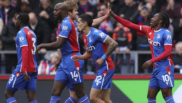 Crystal Palace players rejoice (Bild: AFP)