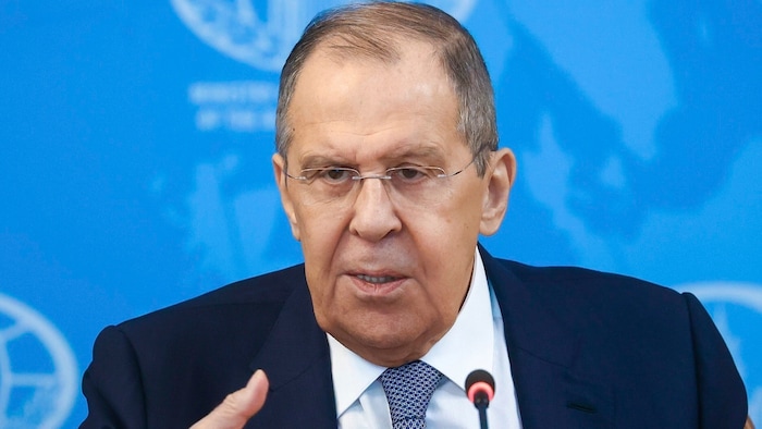 Russlands Außenminister Sergej Lawrow kritisiert die Haltung des Westens gegenüber Russland und ...