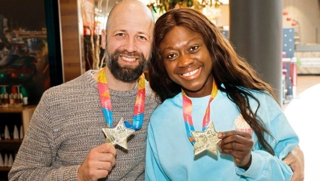 Bobby und Abena Stanic, Schlusslichter des 41. Vienna City-Marathons (Bild: Klemens Groh)