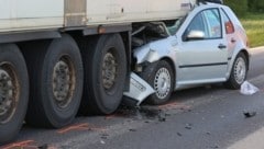 Der junge Autofahrer überlebte den Aufprall. (Bild: ©Matthias Lauber / laumat.at)