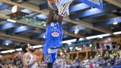 St. Pöltens Ajiroghene Ogemuno-Johnson liebt Dunks, aber auch die Malerei. (Bild: GEPA pictures/ Christian Moser)