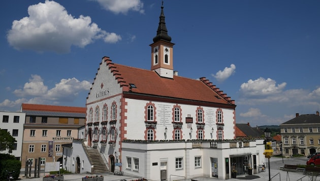 Viele Kündigungen im Rathaus lösen politischen Wirbel in Waidhofen an der Thaya aus. (Bild: Huber Patrick)