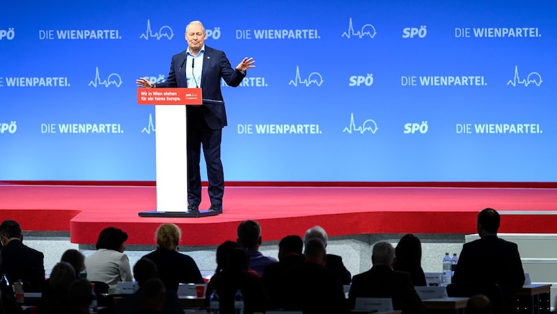 Versprecher oder Koalitionsansage? SPÖ-EU-Spitzenkandidat Andreas Schieder sorgt für innenpolitische Diskussionen. (Bild: APA/MAX SLOVENCIK)