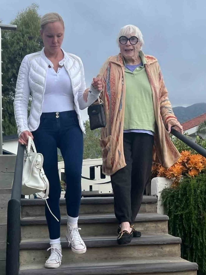 Shirley MacLaine auf dem Weg zu ihrer Geburtstagsparty am vergangenen Wochenende
