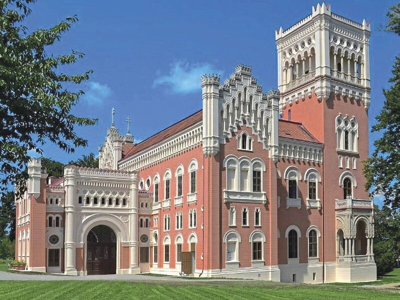 Traumhochzeit im Schloss Rotenturm. Rund zehn Hochzeiten werden pro Jahr gefeiert, seit 2015 gab es 5 Feuerwerke. (Bild: Schloss Rotenturm/Schinner)