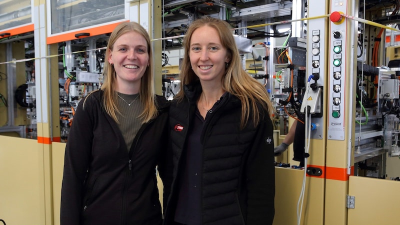 Christina Waldl (26, li.) und Tanja Roider (24) dürfen zwei Wochen in China arbeiten. (Bild: Land OÖ/Grilnberger)