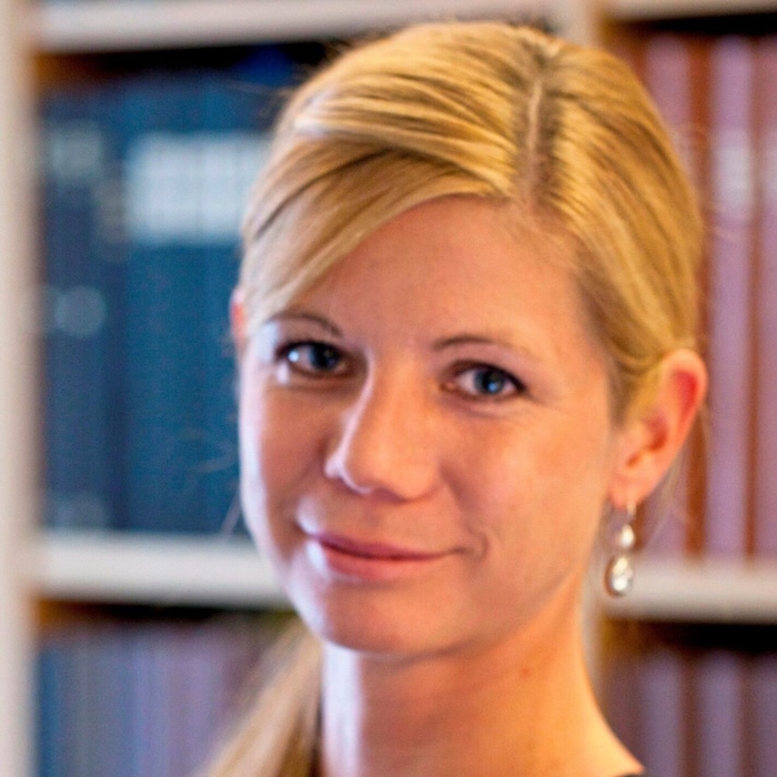 Anwältin Julia Eckhart hat sich auf die Vertretung von Spielsüchtigen spezialisiert.