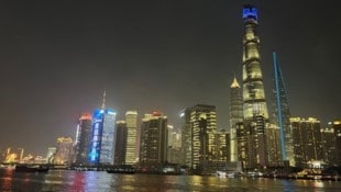 Die Skyline am Bund von Shanghai ist beeindruckend für Besucher aus der ganzen Welt. (Bild: Land OÖ/Grilnberger)