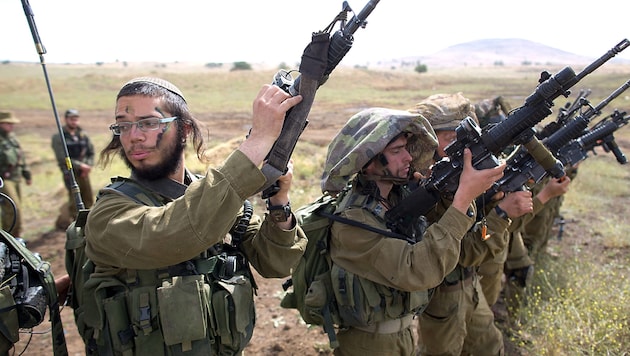 Members of the Netzach Jehuda battalion during an exercise (Bild: AFP)