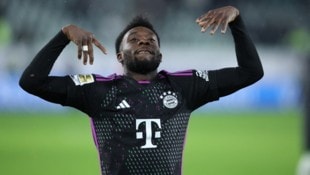 Verlässt Alphonso Davies die Bayern? (Bild: APA/AFP/Ronny HARTMANN)