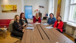 Petra Ipsits-Lindnder, Präsidentin des Vereins „Autismus Burgenland“ , Sylvia ...