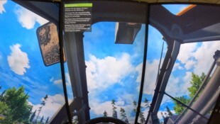 Während dem „Krone“-Selbsttest begann der Bagger plötzlich zu kippen. (Bild: Felix Justich)