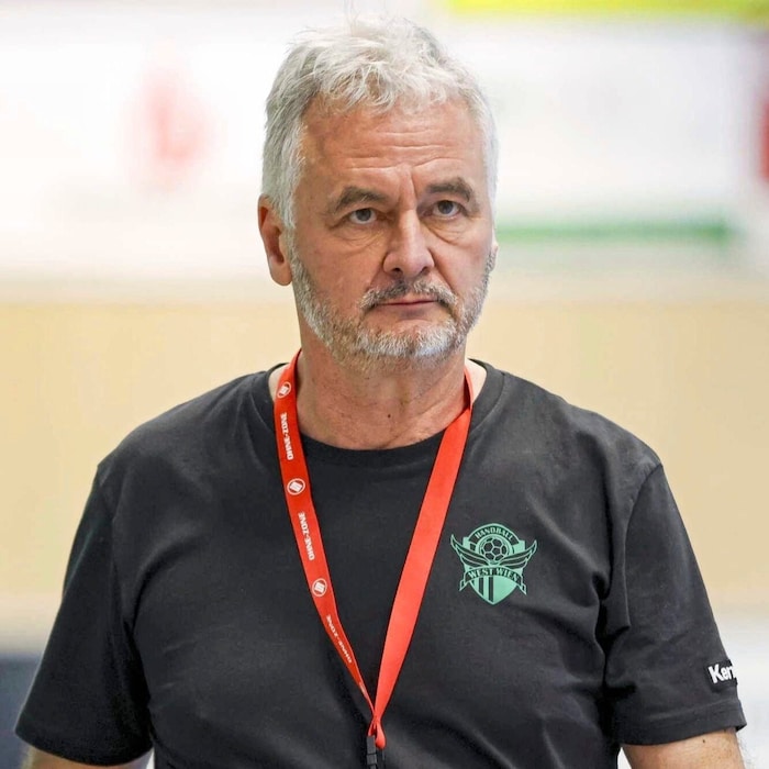 West Vienna coach Roland Marouschek.