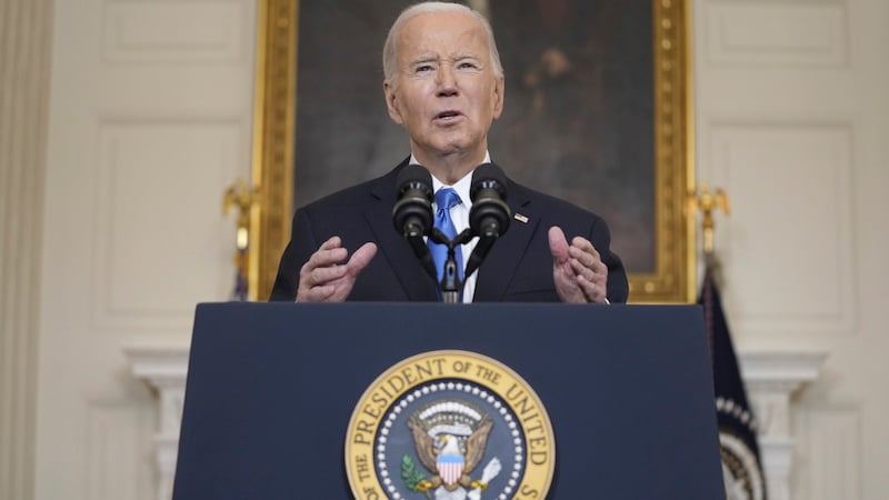 Joe Bidennek számos érdek között kell egyensúlyoznia a közel-keleti konfliktusra való tekintettel. (Bild: AP)