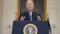 US-Präsident Joe Biden hat am Mittwoch ein Gesetz unterzeichnet, mit dem wieder Militärhilfe für die Ukraine möglich ist. (Bild: AP)