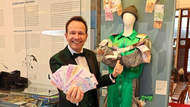 A lottótársaság és az ORF 2019-ben törölte a műsort. Ennek ellenére Alexander Rüdiger, alias a "Pénzcsináló", megtalálta a helyét a Műszaki Múzeum kiállításában. (Bild: Starpix/ Alexander TUMA)