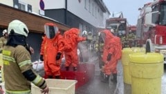 Der Gefahrenzug der Feuerwehr Tamsweg im Einsatz. (Bild: zVg)