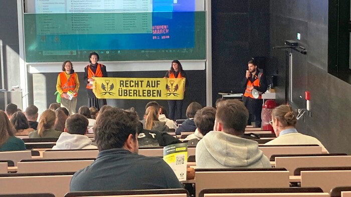 Notwendige Debatte oder störendes Geplärre? Die Aktionen der Letzten Generation polarisieren.
