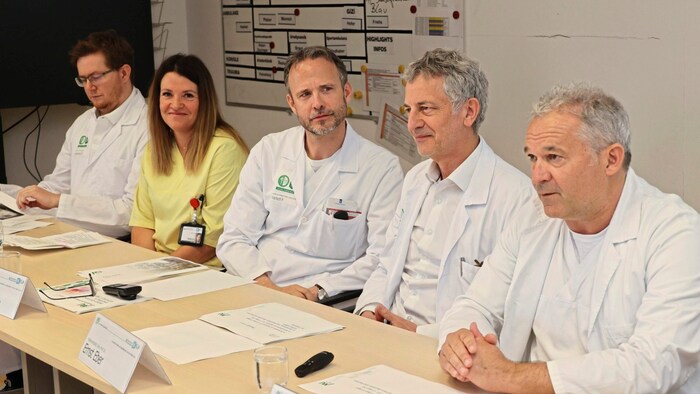 Sebastian Tschauner (Leiter Kinderradiologie), Birgit Hochreiner (Leitung Kinderchirurgische Intensivstation), Philipp Klaritsch (Leitung Fetalmedizin), Ernst Eber (Vorstand der Uniklinik für Kinder- und Jugendheilkunde), Holger Till (Vorstand der Kinder- und Jugendchirurgie), v. li.
