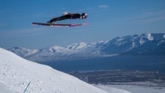 Ryoyu Kobayashi flog in Island auf unfassbare 291 Meter. (Bild: Joerg Mitter / Red Bull Content Pool)