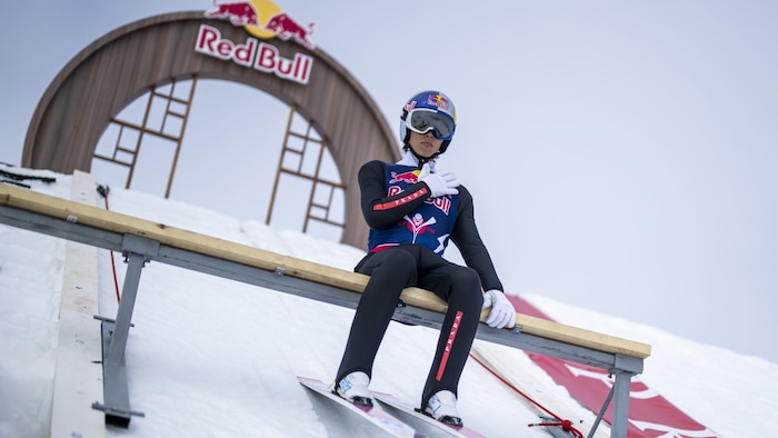 Ryoyu Kobayashi concentrates before the start.