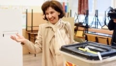 Die konservative Kandidatin Gordana Siljanovska-Davkova konnte einen Wahlsieg feiern.  (Bild: AFP)