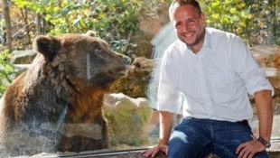 Alpenzoodirektor André Stadler weiß, dass Tierdiebstähle nicht die Regel, aber auch nicht utopisch sind: „Ich bin 20 Jahre im Geschäft und erinnere mich immer wieder an einzelne Fälle.“ (Bild: Birbaumer Christof)