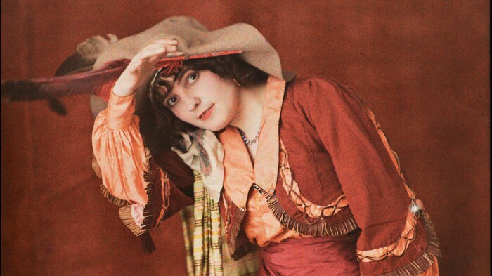 Unbekannte Fotograf:in_Schauspielerin.jpg Unbekannte Fotograf:in, Schauspielerin, ca. 1910, ...