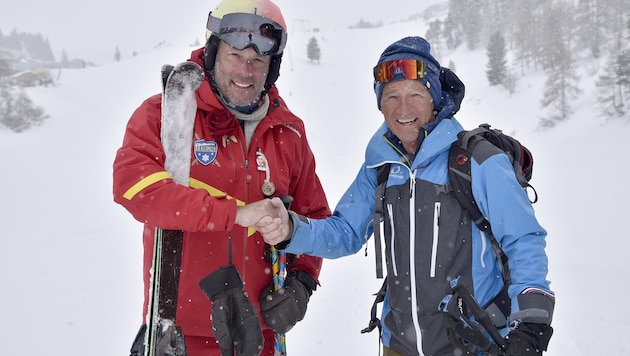 Head waiter Jan Mihm (left) and record collector Hermann Koch on the slopes. (Bild: Holitzky Roland)