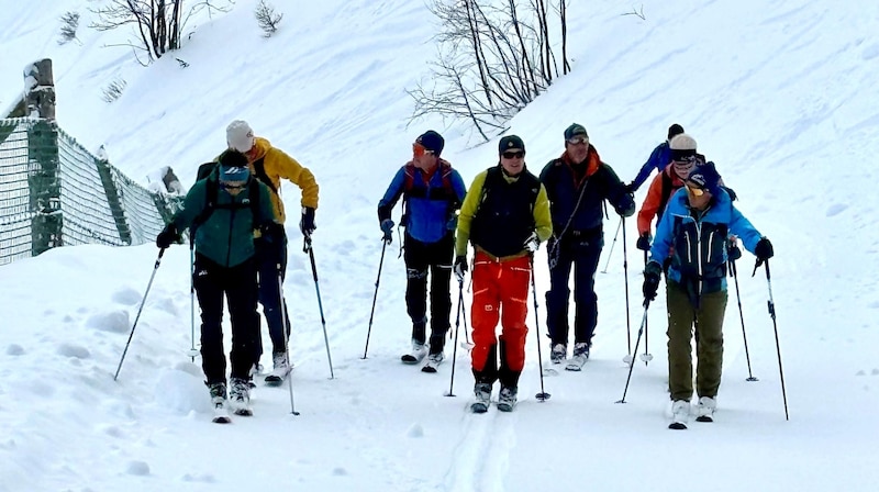 Koch (re) mit Freunden bei der Rekord-Tour. (Bild: zVg)