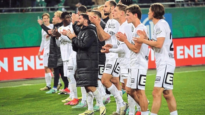 Sturm are celebrating after their 3:1 win at Rapid.