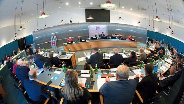 With the exception of the FP, Neos and the Greens, all parties approved the financial statements for 2023. (Bild: (C) Thomas Hude)