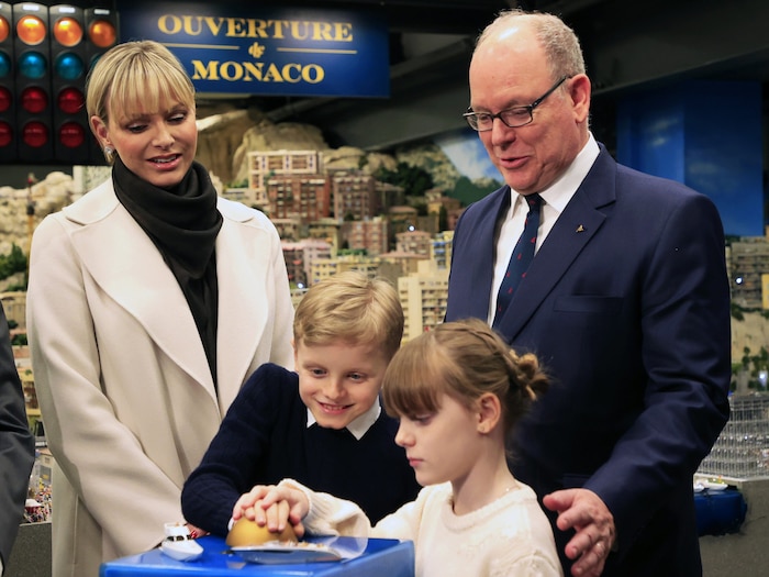 Jacques and Gabriella gave the starting signal for the Formula 1 race in miniature format.