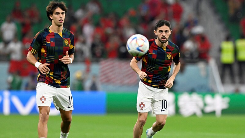 Bald auch auf Klubebene Kollegen? Joao Felix (l.) und Bernardo Silva (Bild: AFP/APA/PATRICIA DE MELO MOREIRA)