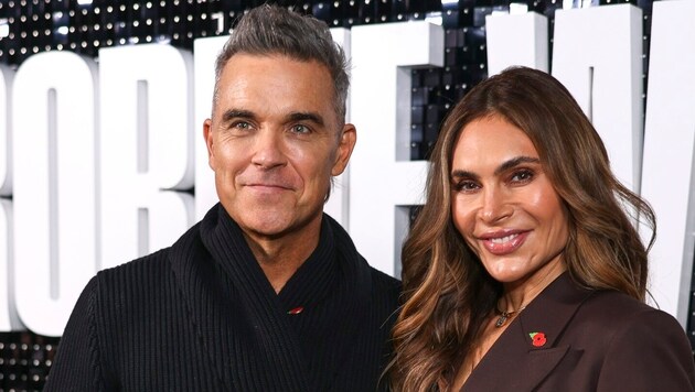 Ayda Field és Robbie Williams 2010 óta házasok, és szerelmi életük közel 25 év után is tart. (Bild: picturedesk.com/Vianney Le Caer / AP / picturedesk.com)