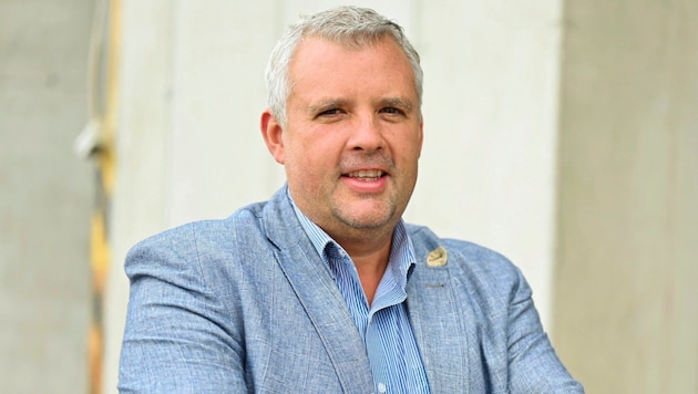 Hannes Primus (SPÖ), Bürgermeister in der Kärntner Stadt Wolfsberg, muss sich einer Knochenmark-Transplantation unterziehen. (Bild: EVELYN HRONEK)
