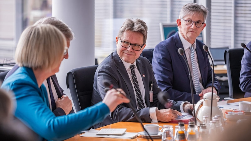 Education Minister Martin Polaschek (center) (Bild: Philipp Gaiko)