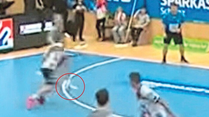 The TV picture proves it: Dräger clearly overstepped when scoring the winning goal.