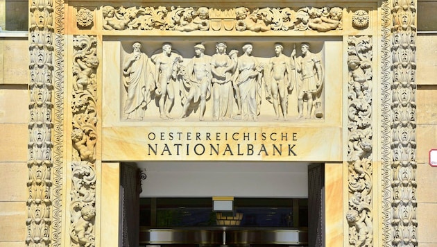 A luxusnyugdíjakat a Nemzeti Banknál törvényileg korlátozták - 9000 euróban. (Bild: Spitzbart Wolfgang)