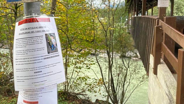 Leon (6) "syngap-szindrómában" szenvedett. A tiroli Kitzbüheler Ache folyóba fulladt bele 2022. augusztus 28-án. Az innsbrucki kerületi bíróság most gyilkossági vádat emelt a 39 éves apja ellen. (Bild: ZOOM Tirol)