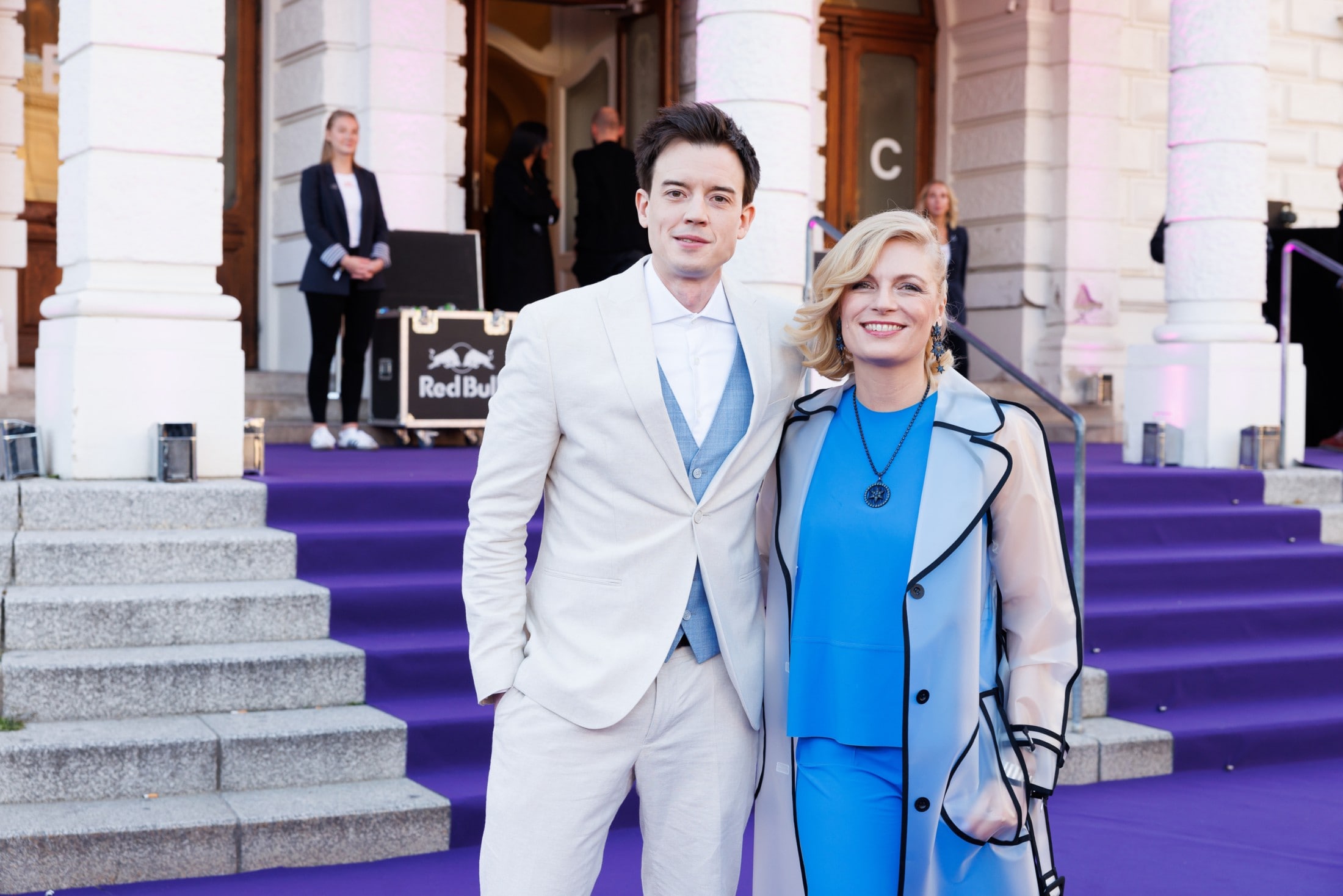 Philipp Hansa und Nina Hochrainer vor der Amadeus-Verleihung (Bild: FLORIAN WIESER)