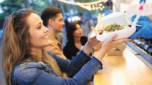 Beim Street Food Festival vor der Stadthalle steht Genuss im Vordergrund. (Bild: APA-PictureDesk/European Streetfood Festival)