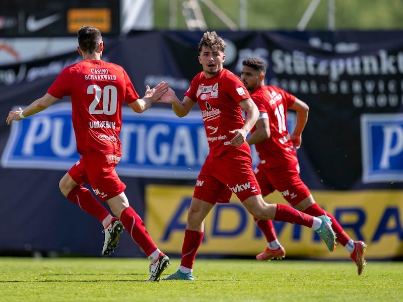The team from Dornbirn started a magnificent race to catch up in the spring. However, if they are finally denied permission to play, it will have been for nothing. (Bild: GEPA pictures)