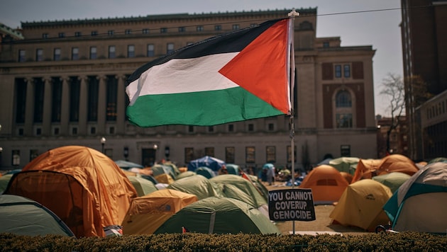 Gösteriler New York'taki Columbia Üniversitesi'nde devam ediyor. (Bild: AP)