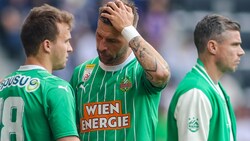 Hängende Köpfe bei Rapid nach der 0:5-Pleite gegen den LASK. (Bild: GEPA/GEPA pictures)