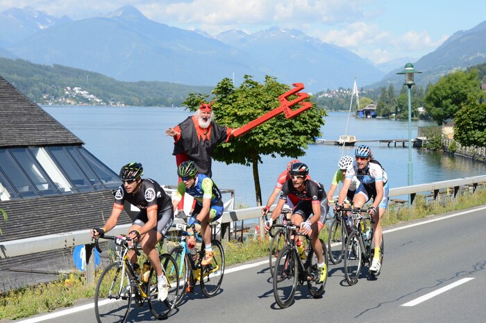 Gemeinsam statt einsam! Auch für ein Teambuilding bietet sich der 12. ARBÖ Radmarathon am 2. Juni in den Kärntner Nockbergen an.