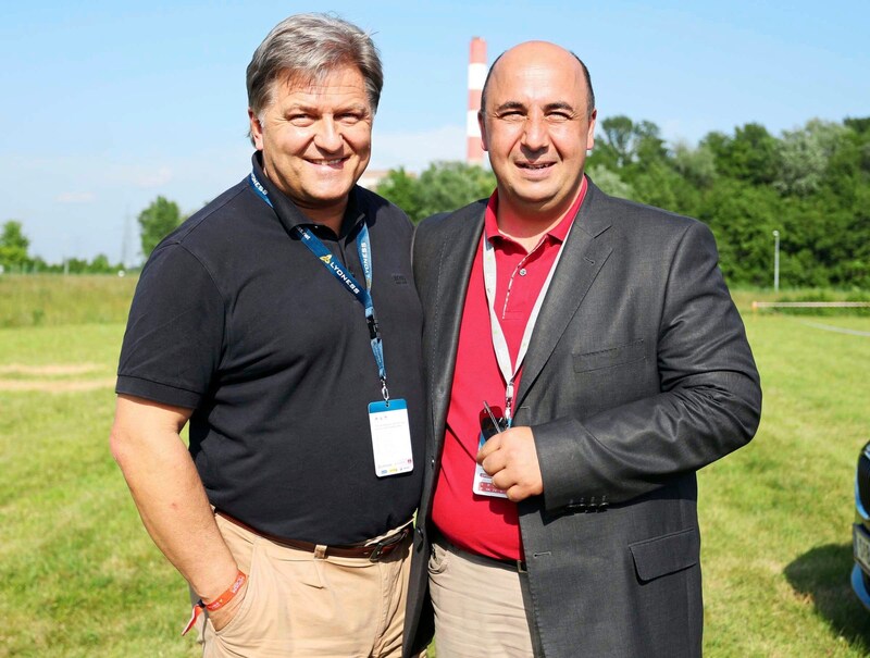 Markus Hörwick, hier mit seinem österreichischen Schwiegersohn Ali Al-Khaffaf, hat als Mediendirektor von Bayern München legendäre Spiele gegen Real Madrid erlebt. (Bild: GEPA pictures)